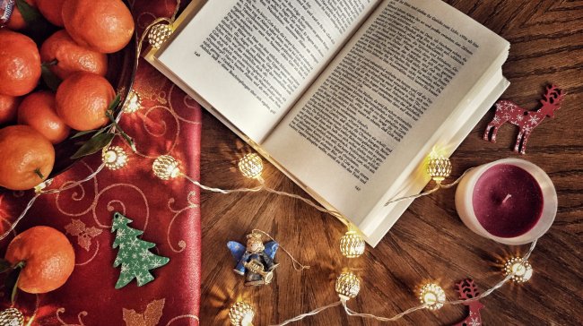 Knížky pro děti i dospělé, které vás naladí na Vánoce
