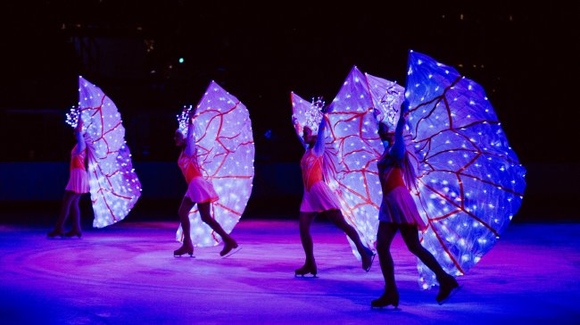Žongléři, akrobati, iluzionisté či gymnasti předvedou své umění na ledě